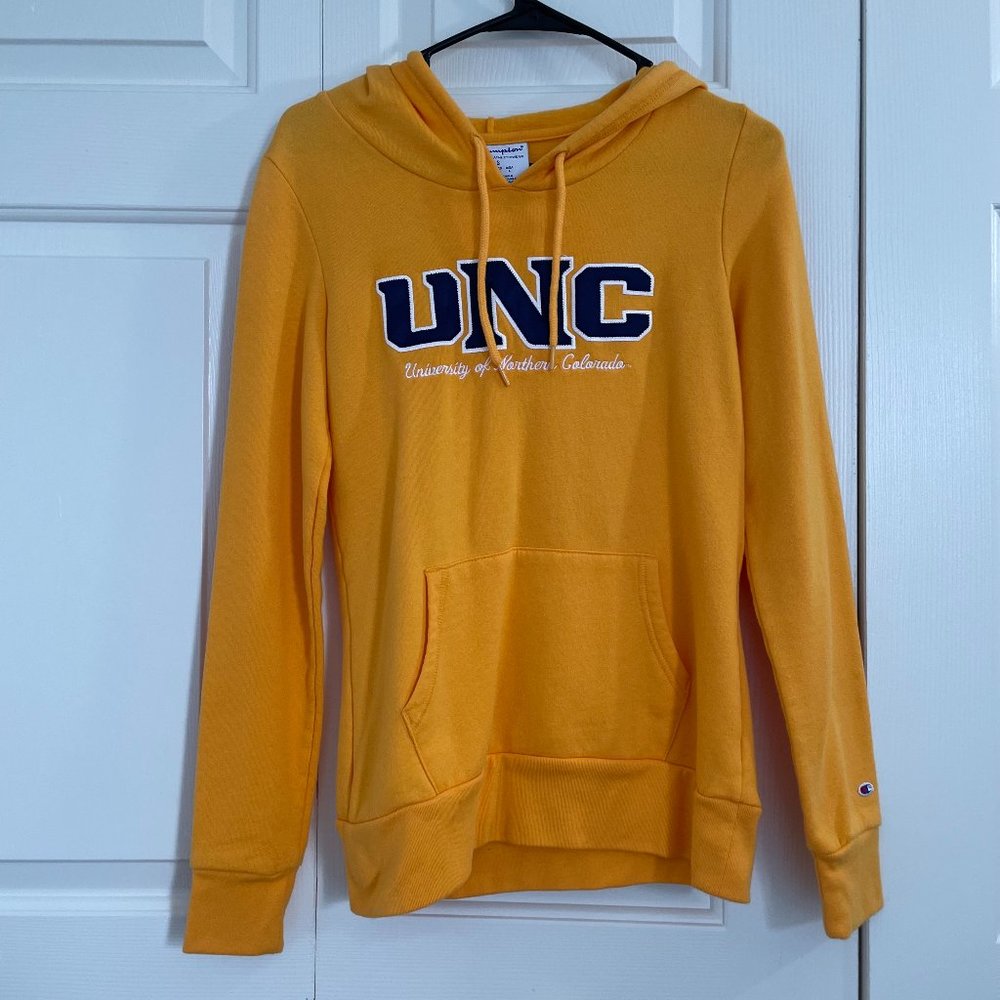 UNC Sweatshirt in Yellow (Small)